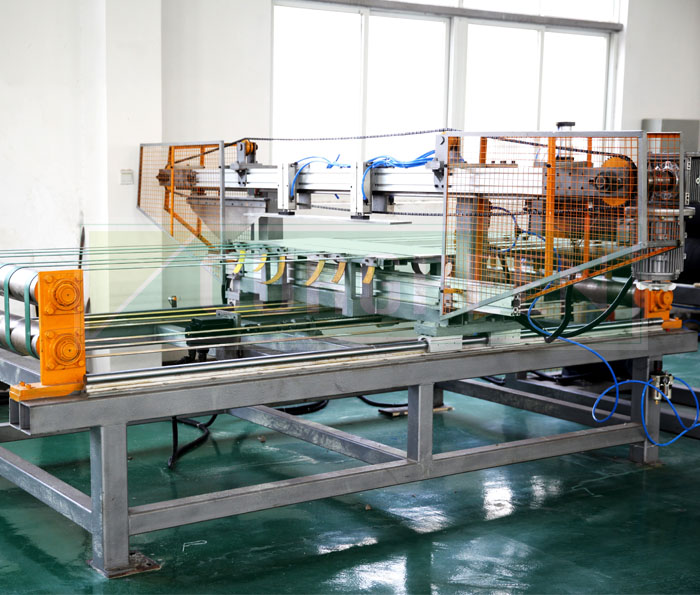 擠塑板設(shè)備